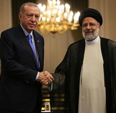 Erdoğan: Turqia do të mbajë ditë zie kombëtare për presidentin iranian Raisi