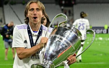 Modric shumë pranë rekordit me Real Madrid, mesfushori kroat barazon…