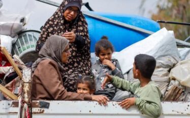 OKB: 450 mijë njerëz kanë ikur nga Rafah brenda një…
