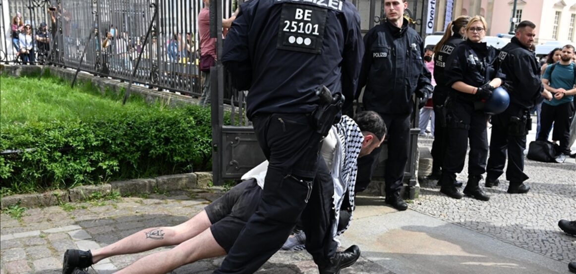Gjermani, policia ndërhyn gjatë një proteste pro-palestineze në kampusin universitar