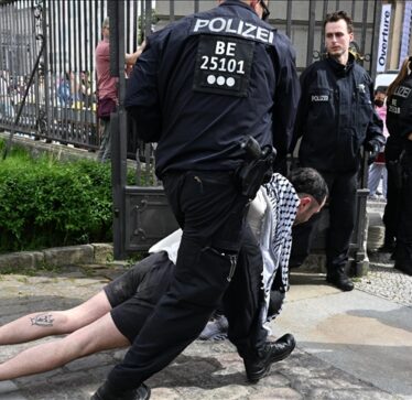 Gjermani, policia ndërhyn gjatë një proteste pro-palestineze në kampusin universitar
