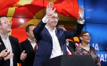 Kreu i VMRO-DPMNE-së shpall fitore në zgjedhjet e dyfishta: Ia…