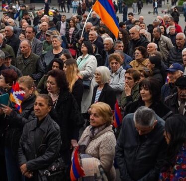 Armeni, vazhdojnë tensionet mes qeverisë dhe kishës