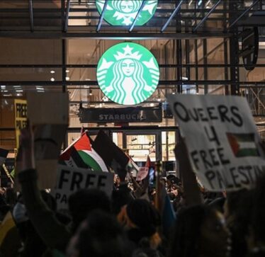 Të ardhurat e Starbucks-it nën shënjestrimin e bojkoteve ulen në tremujorin e parë