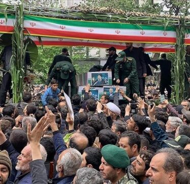 Iran, mbahet ceremoni mortore për presidentin Raisi