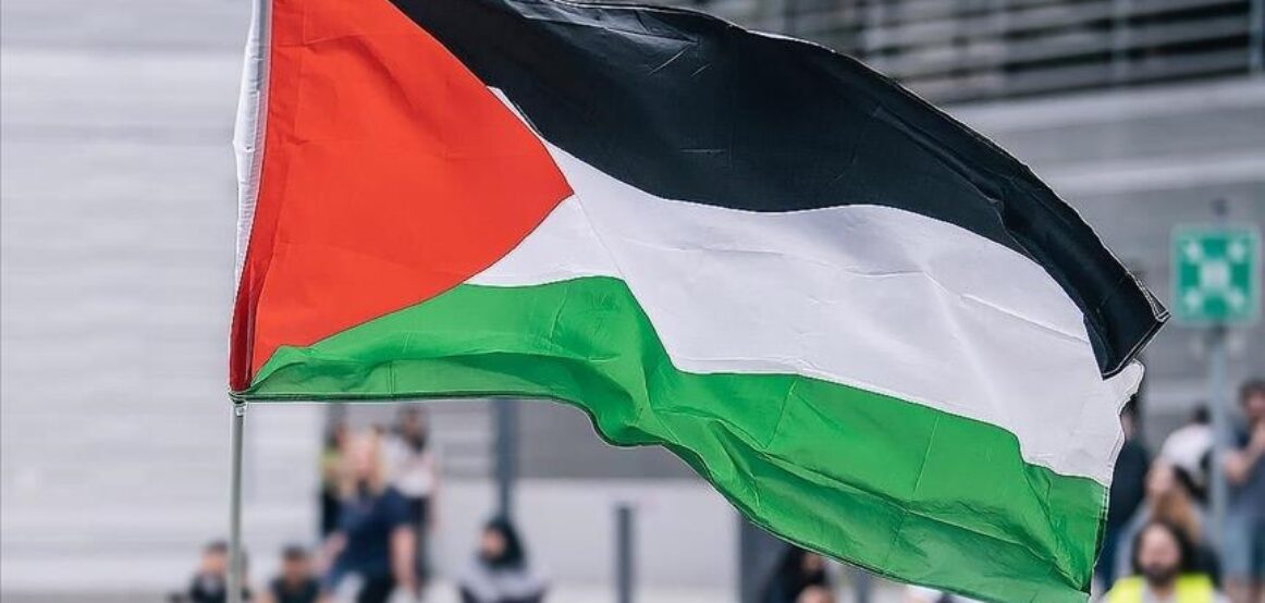 Irlanda njeh zyrtarisht shtetin e Palestinës