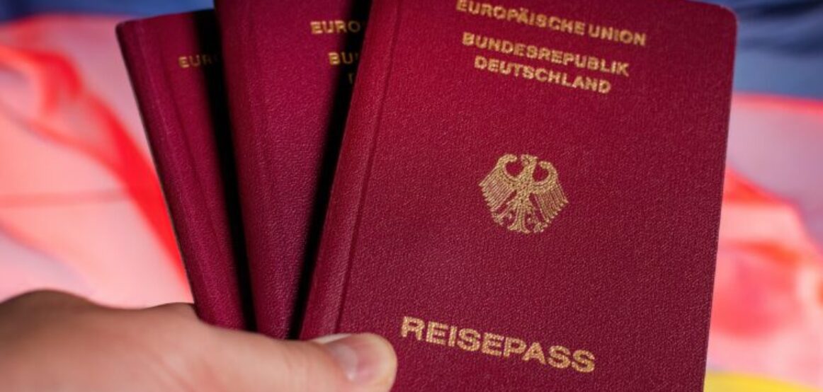 Në Gjermani hyn në fuqi një ligj i ri për shtetësinë, akses më i shpejtë në pasaporta