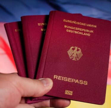 Në Gjermani hyn në fuqi një ligj i ri për shtetësinë, akses më i shpejtë në pasaporta
