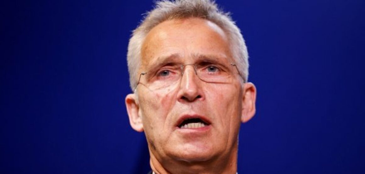 Stoltenberg: NATO nuk do ta mbrojë Qipron në rast se sulmohet nga Hezbollahu