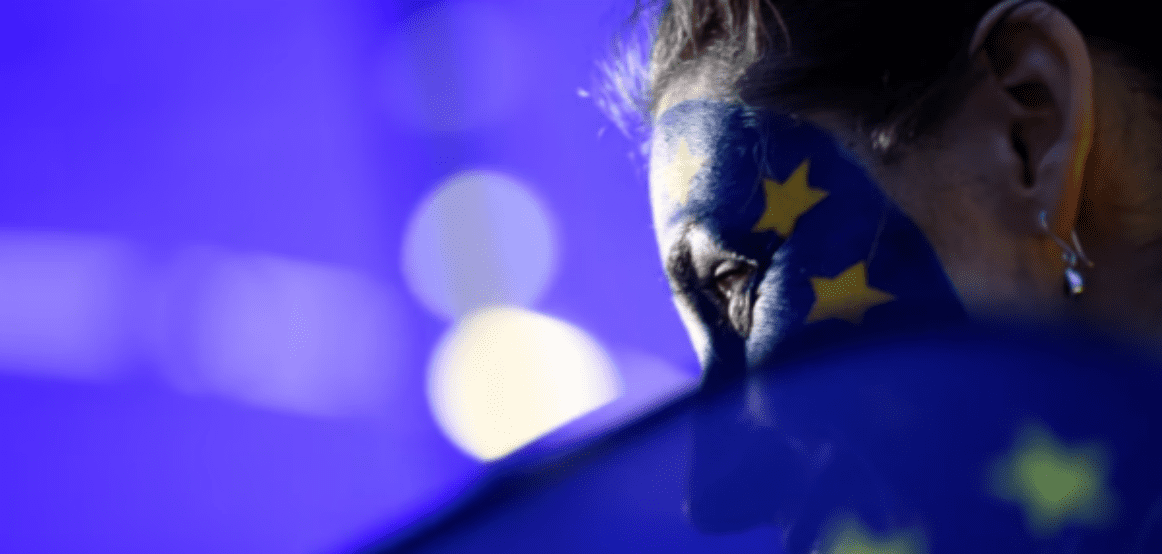 Të mbijetuarit e Holokaustit u bëjnë thirrje të rinjve të votojnë në zgjedhjet evropiane