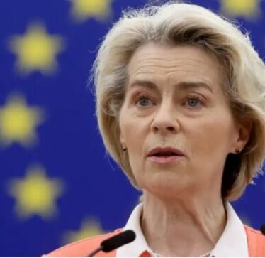 U rikonfirmua në krye të KE, Ursula von der Leyen zotohet të vijojë politikat “pro-ukrainase”