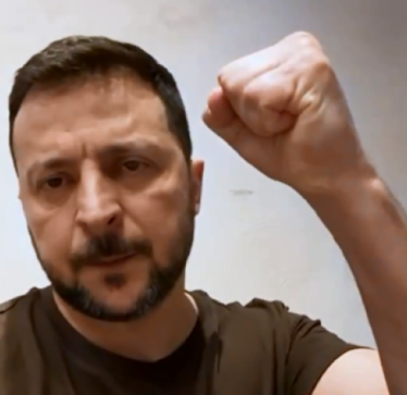 Goditja brenda Rusisë është një “vendim jetik”, thotë shefi i stafit të Zelenskyt