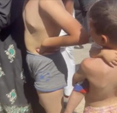 Fëmijët palestinezë në Gaza: Ushtarët izraelitë na detyruan të heqim rrobat