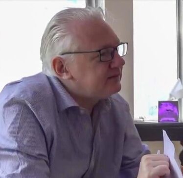 Themeluesi i WikiLeaks, Jualian Assange, pranon fajësinë për spiunazh