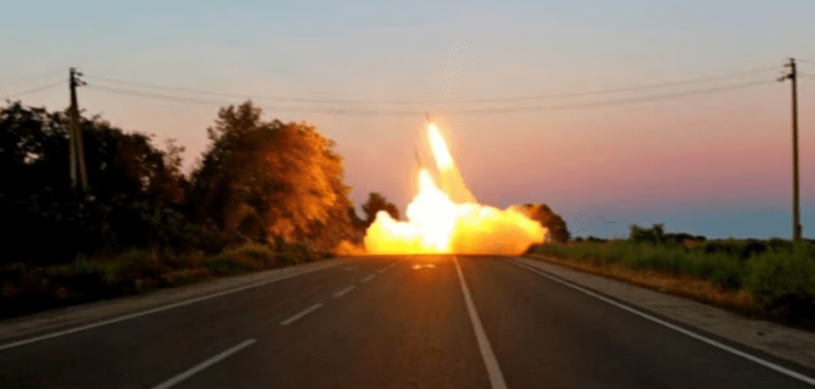 Çfarë do të ndodhë tani pasi Ukraina mori pëlqimin e SHBA-së për sulme në Rusi?