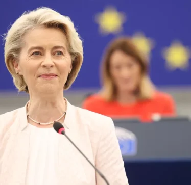 Von der Leyen rizgjidhet sërish presidente e Komisionit Europian