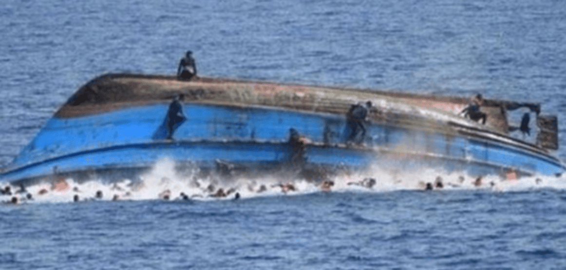 Përmbytet në brigjet e Afrikës varka me 170 emigrantë, humbin jetën 89 prej tyre