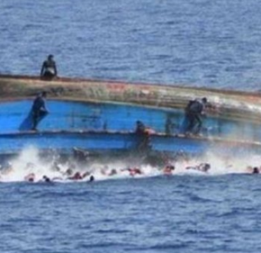 Përmbytet në brigjet e Afrikës varka me 170 emigrantë, humbin jetën 89 prej tyre