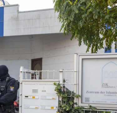 Gjermania ndalon Qendrën Islamike të Hamburgut