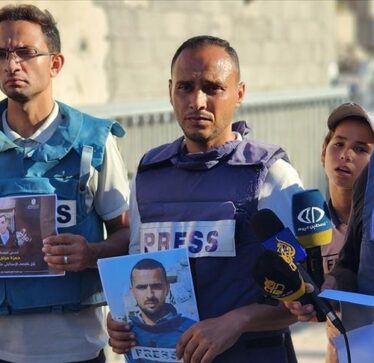 Rreth 60 organizata thirrje BE-së të zbatojë sanksione ndaj Izraelit i cili masakron gazetarët në Gaza