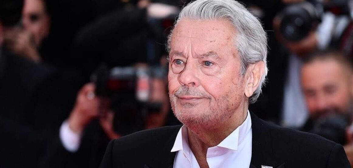 Ndahet nga jeta në moshën 88-vjeçare aktori francez me famë botërore, Alain Delon
