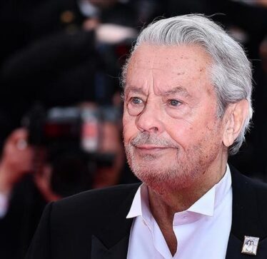 Ndahet nga jeta në moshën 88-vjeçare aktori francez me famë botërore, Alain Delon
