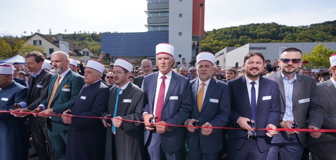 Në Zvicër përurohet xhamia shqiptare, marrin pjesë shumë qytetarë