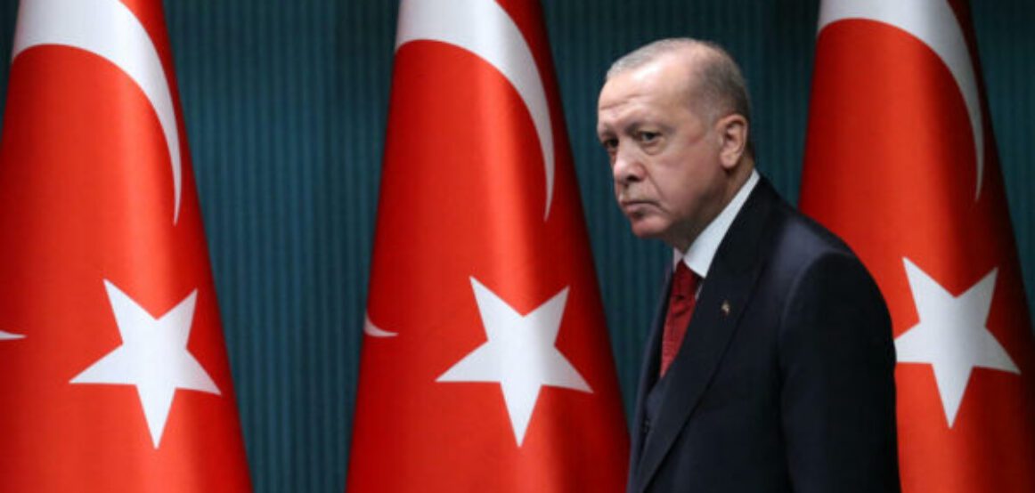 Erdogan e quan të poshtër sulmin në Turqi ku u vranë katër persona