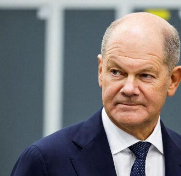 Scholz: Gjermania po përballet me një betejë të ashpër kundër ekstremistëve