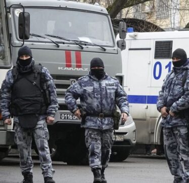 Ukraina: Rusia humbi 10 mijë trupa në një javë