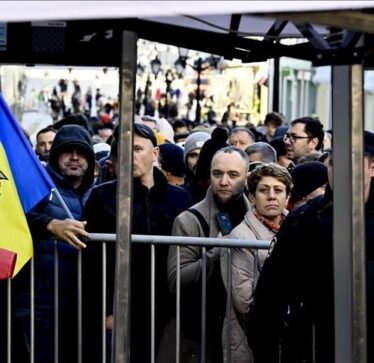 Qytetarët moldavë votojnë kundër anëtarësimit në BE në referendum
