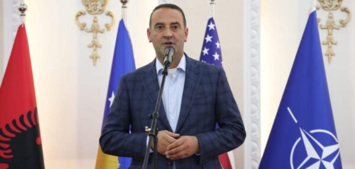 Haradinaj: Retorika serbe për luftë e rrit vullnetin për të mbrojtur çdo pëllëmbë të territorit – me aleatët jemi më të përgatitur se në 98-99