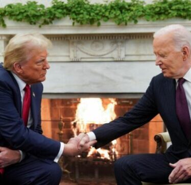 Trump rikthehet në Shtëpi të Bardhë për takimin me Biden, “tranzicioni i qetë” kryefjala e takimit