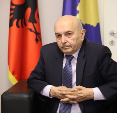 Mustafa: Kërkesat e Trump dikur shpërfilleshin nga ata që sot janë në Qeveri e Presidencë- të mbushemi mend se problemi jemi ne, jo ata