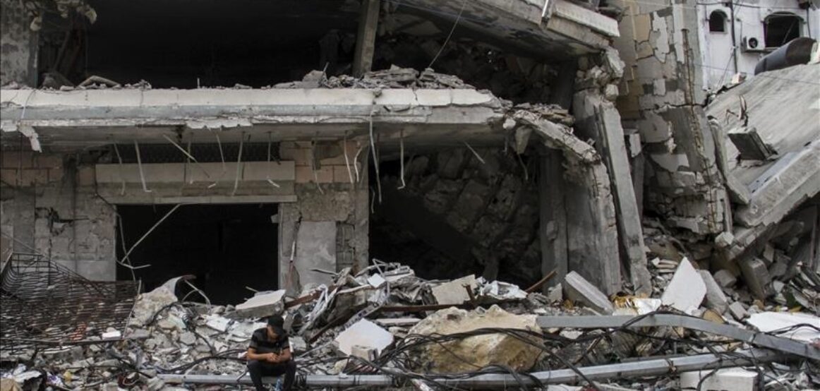 Mbrojtja Civile në Gaza: Të plagosurit e bllokuar nën rrënoja vdesin sepse nuk mund të shpëtohen