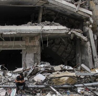 Mbrojtja Civile në Gaza: Të plagosurit e bllokuar nën rrënoja vdesin sepse nuk mund të shpëtohen