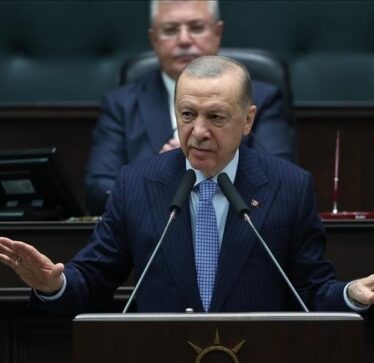 Erdoğan: Turqia e gatshme të kontribuojë për ndalimin e masakrës në Gaza dhe vendosjen e armëpushimit të përhershëm