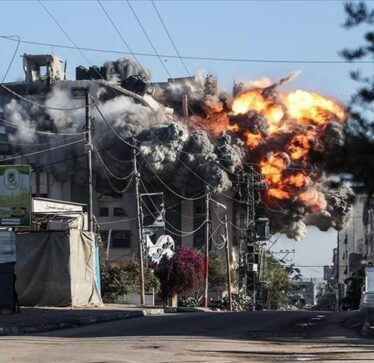 Vriten 10 palestinezë në sulmet e Izraelit në pjesë të ndryshme të Gazës