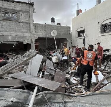 Izraeli bombardon dy shtëpi në Rripin e Gazës, vriten 7 palestinezë