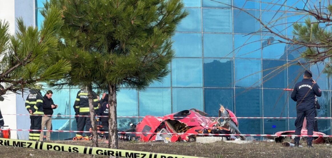 Turqia, 4 persona humbin jetën nga rrëzimi i një helikopteri