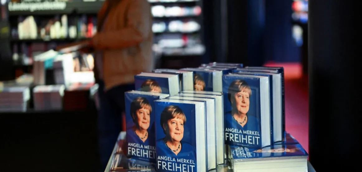 Ish-kancelarja e Gjermanisë Angela Merkel fitoi 20 milionë euro me një libër të vetëm