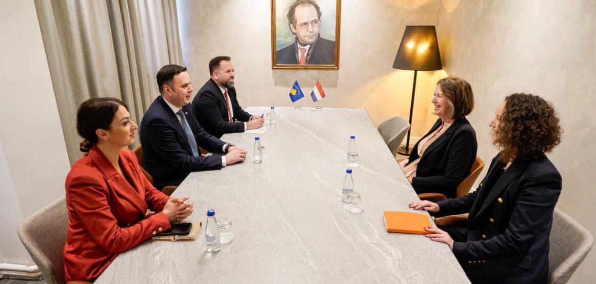 Abdixhiku priti në takim ambasadoren e Holandës në Kosovë, flasin për zhvillimet e fundit dhe zgjedhjet e 9 shkurtit