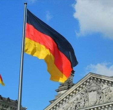 Media gjermane: Anija ruse hap “zjarr paralajmërues” mbi helikopterin gjerman në Detin Baltik