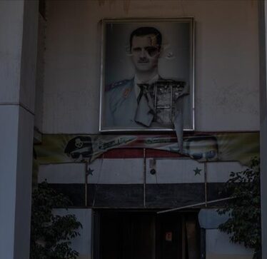 Asad pretendon se u strehua në bazën ruse dhe u dërgua në Rusi me udhëzimet e Moskës