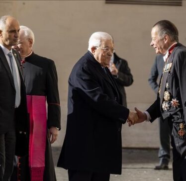 Papa Françesku diskutoi me presidentin e Palestinës zhvillimet në Lindjen e Mesme