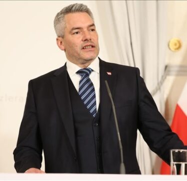 Austria do të ofrojë mbështetje financiare për sirianët që dëshirojnë të kthehen në vendin e tyre