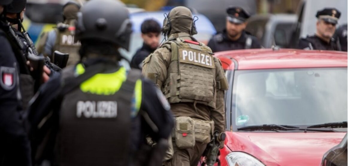 Përleshje masive mes familjeve nga Bosnja dhe Kosova në Hamburg për shkak të një vajze shtatzënë (15)