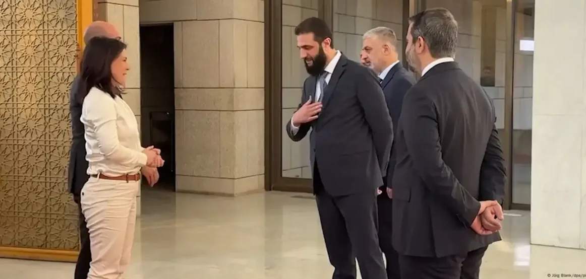Annalena Baerbock dhe “skandali” me shtrëngimin e duarve: “E dinim që do të ndodhte kështu”