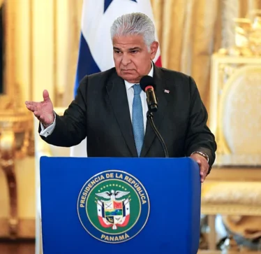Gjatë inaugurimit të tij, Trump tha se do ta rikthejë Kanalin e Panamasë, presidenti i Panamasë iu përgjigj ashpër