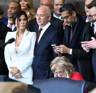 Fotografia “e vlefshme” qindra miliarda dollarë: Zuckerberg, Bezos, Pichai dhe Musk në inaugurim